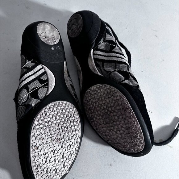 Coach Sneakers Size 8 EUC Logo Classic Monogram - Picture 6 of 8